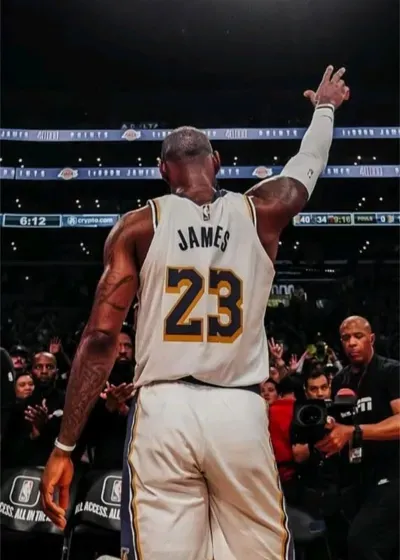 NBA and NHL basketball and hockey action live in HD